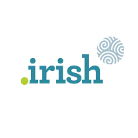 Der Mann zeigt mit dem Finger auf dich